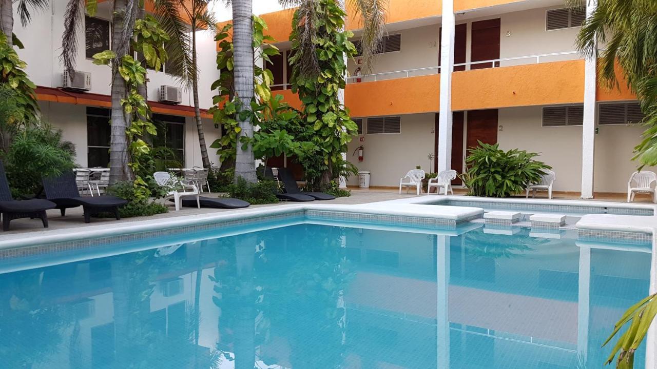 Delfin Playa Azul Lazaro Cardenas (Michoacan) Exterior foto