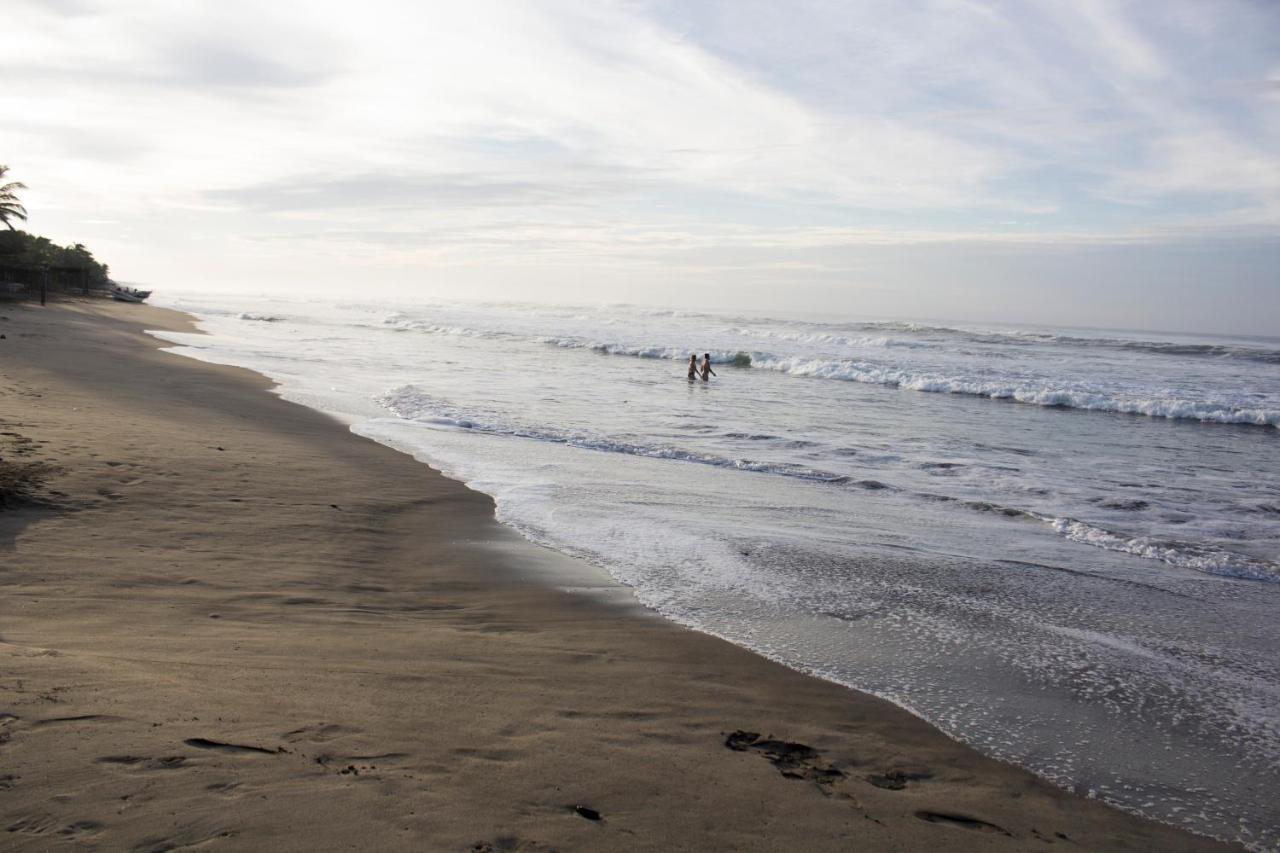 Delfin Playa Azul Lazaro Cardenas (Michoacan) Exterior foto
